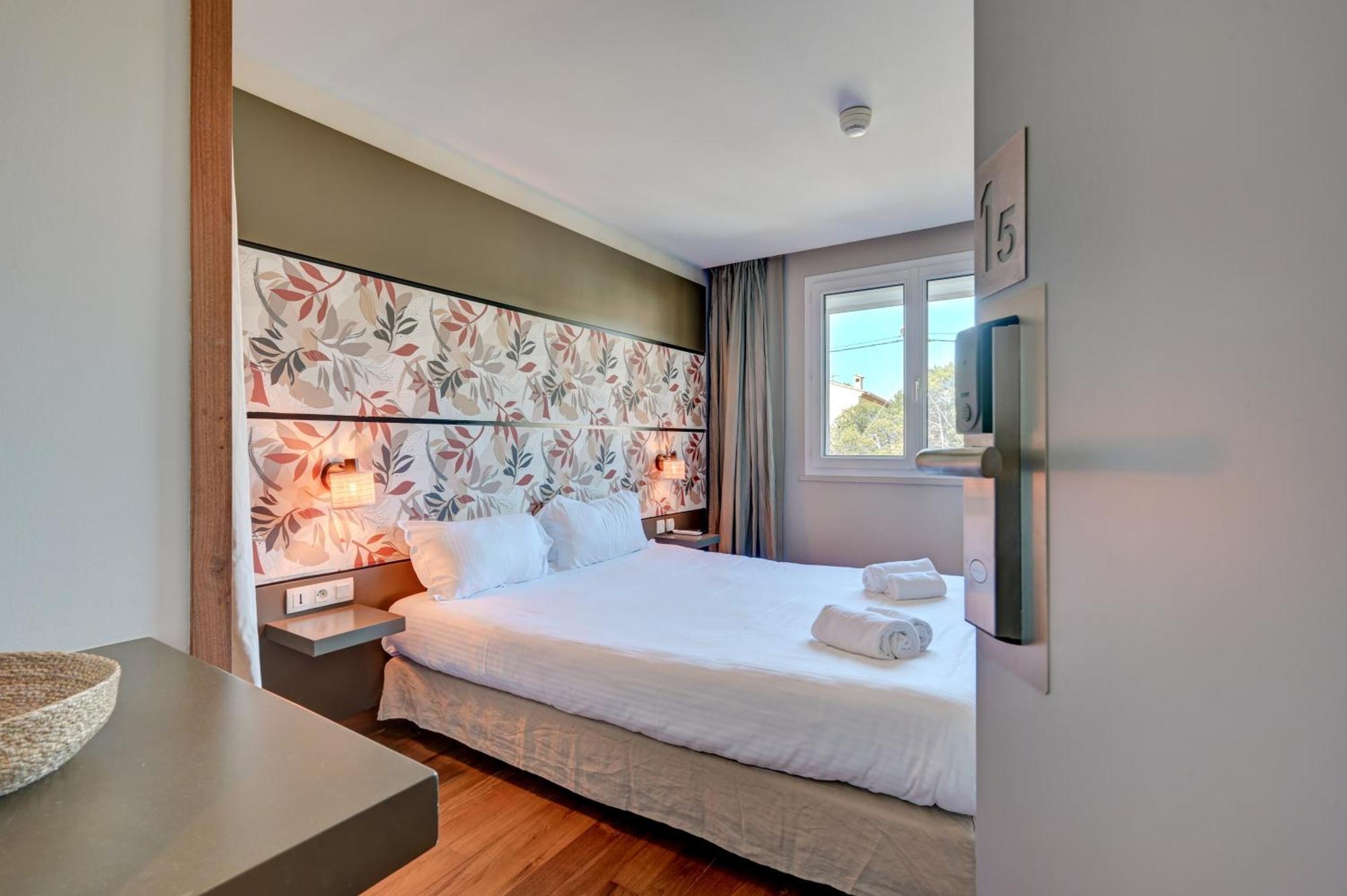 Hotel Bor Єр Екстер'єр фото